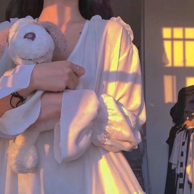 火车上的女孩2021